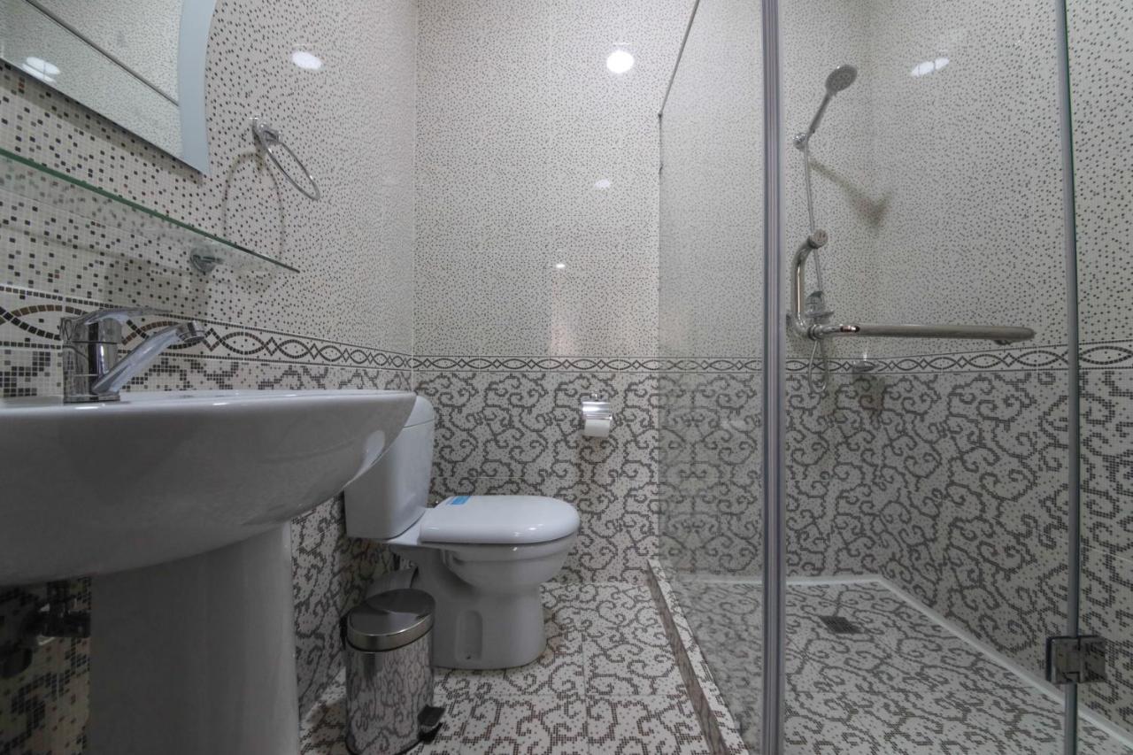 Hotel Globus Taškent Exteriér fotografie